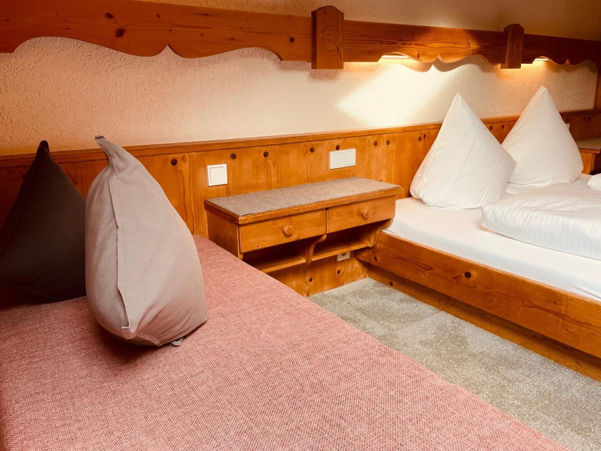 Gaestehaus Holl Schattwald Zewnętrze zdjęcie